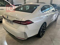 بی ئێم دەبڵیو سیریەس 5